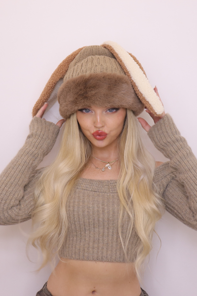 Bunny Hat – Larissa Lambert